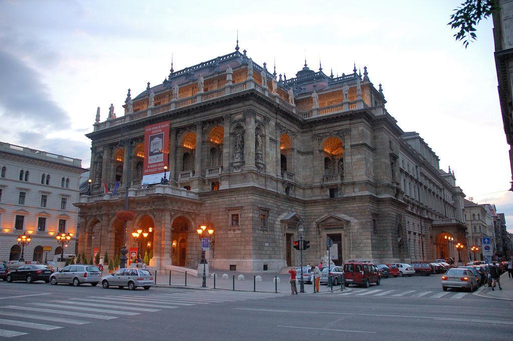 Oktohome Suite Budapesta Exterior foto
